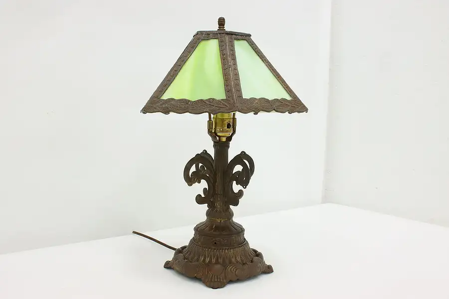 Main image of Classical Vintage Green Stained Glass Desk Lamp, SF