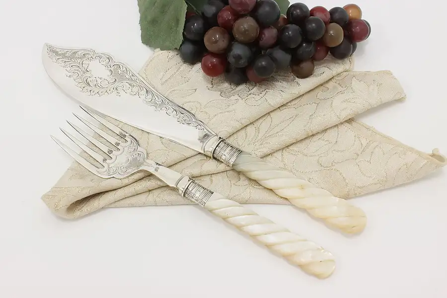 Mother of Pearl & Engraved Silver Antique Fish Carving Set #51811