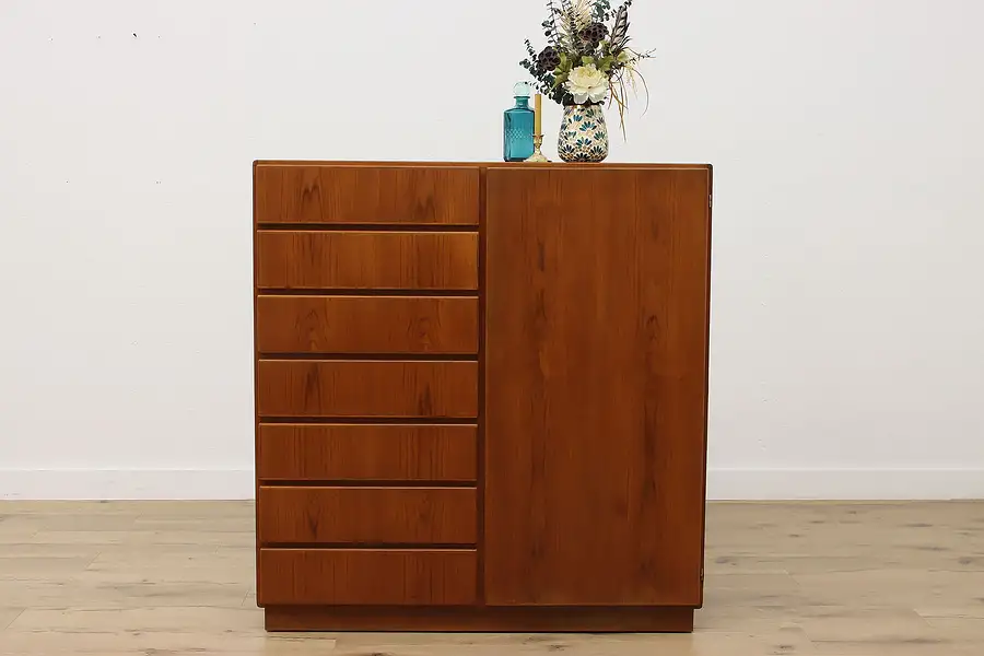 Main image of Midcentury Modern Vintage Chifferobe or Tall Chest, Komfort