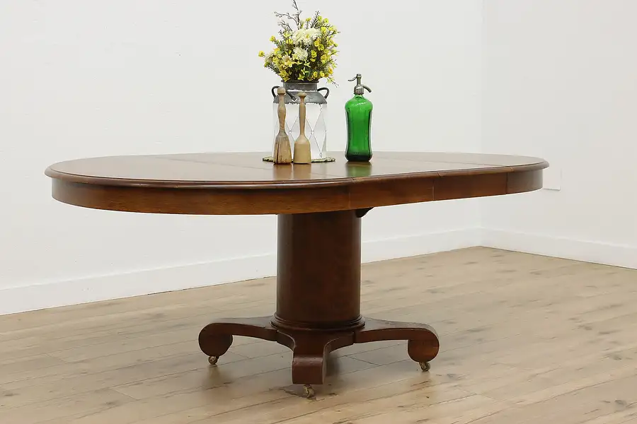 Main image of Empire Design Antique Round Oak Dining Table, 2 Leaves