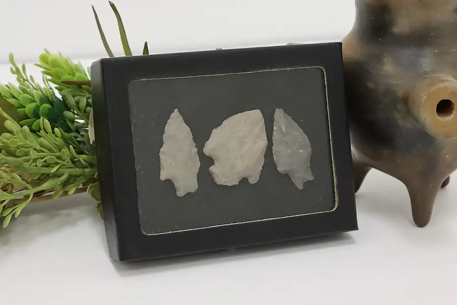 Main image of Set of 3 Antique Native American Stone Arrowheads in Case