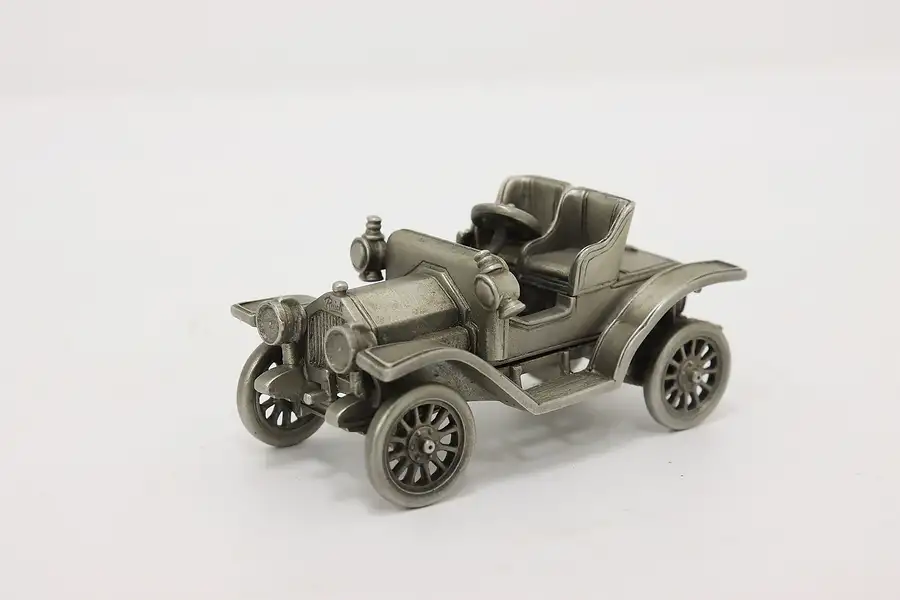Main image of Danbury Mint Vintage Cast Pewter 1911 Buick Model Car