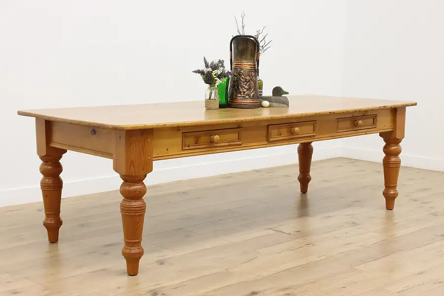 Main image of Rustic Farmhouse Vintage Pine Harvest Kitchen Dining Table