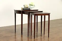 Traditional Set of 3 Hepplewhite Design Mahogany Vintage Nesting Tables #36769