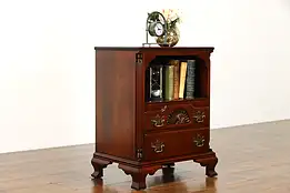 Traditional Georgian Mahogany Vintage Nightstand, Lamp or End Table Colby #37980