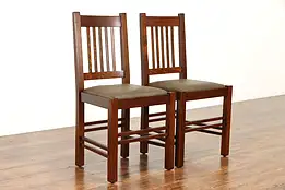 Pair of Antique Mission Oak Arts & Crafts Chairs Leather, Quaint Stickley #37273