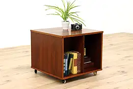 Midcentury Modern Vintage Rosewood Rolling Coffee, Side or End Table #42608