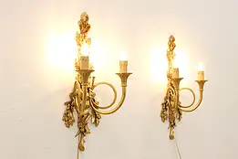 Pair of Renaissance Vintage Bronze Oak Leaf Wall Sconces #42505