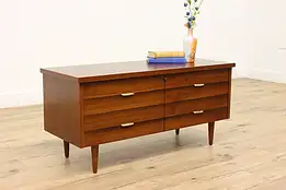 Midcentury Modern 60s Vintage Cedar Chest or Trunk, Lane #46437