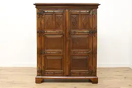 Gothic Design Antique 1700 Oak Armoire Wardrobe Coat of Arms #52992
