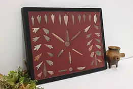 Indigenous Antique Stone Point Arrowhead Collection in Case #43756