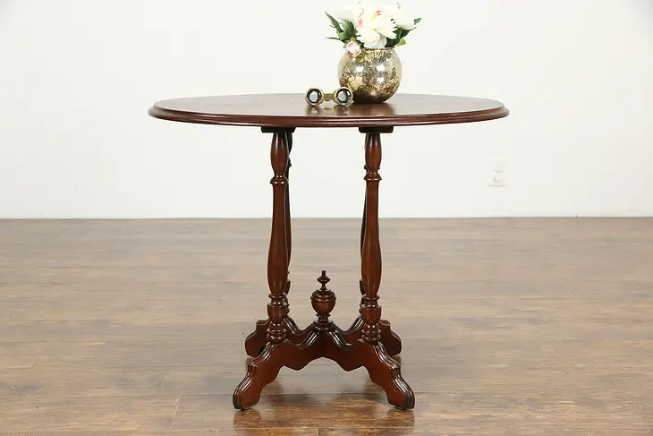 Victorian Antique Oval Walnut Parlor Lamp Table or Nightstand #35079