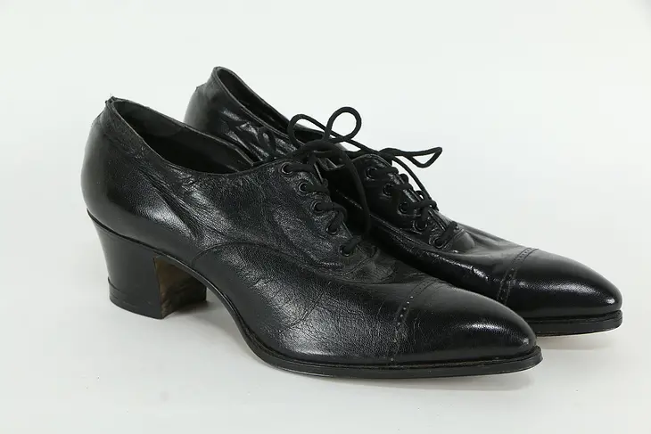 Pair of 1920 Antique Ladies Never Worn Lace Up Shoes #35491