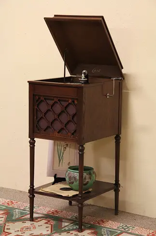 Edison Wind Up Phonograph Record Player