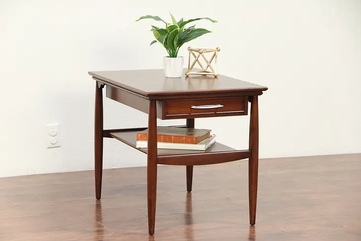 Midcentury Modern Hekman 60's Vintage Walnut Lamp or End Table #29540