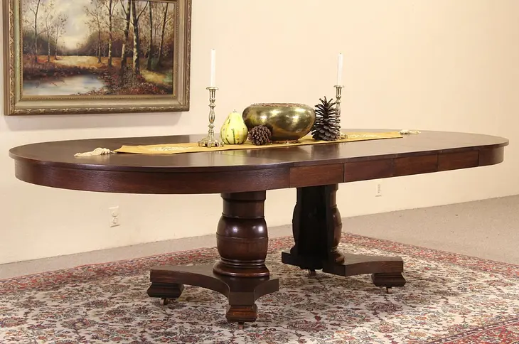 Round Oak 1900 Antique Dining Table, Extends 8' 6"