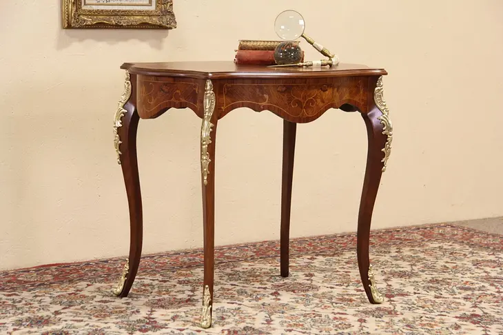 Rosewood Marquetry 1920 French Salon or Lamp Table, Bronze Mounts
