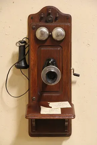 Kellogg Oak 1900's Wall Telephone, Generator