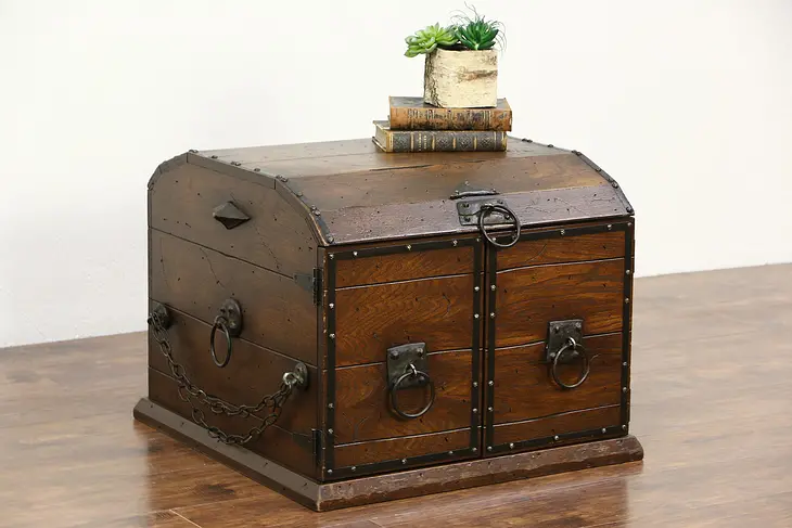 Medieval Pirate Chest Coffee Table, Vintage Oak Trunk