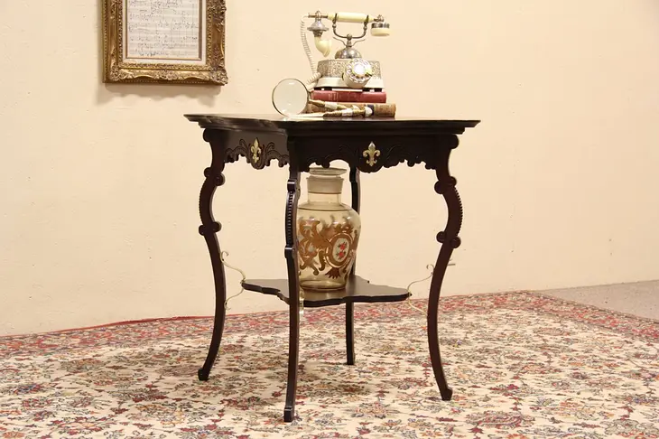 Victorian 1900 Antique Parlor Carved Mahogany Lamp Table