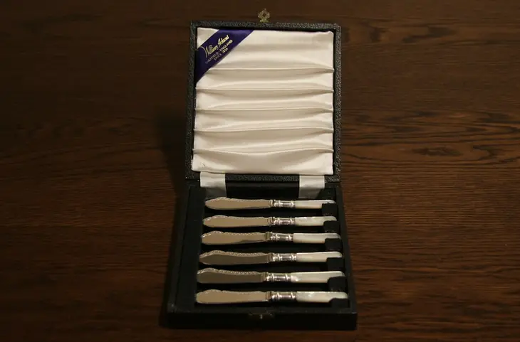 Set of 6 Pearl & Silver Butter, Cheese or Appetizer Knives
