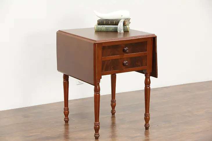 Cherry Sheraton 1835 Antique Dropleaf Lamp Table or Nightstand