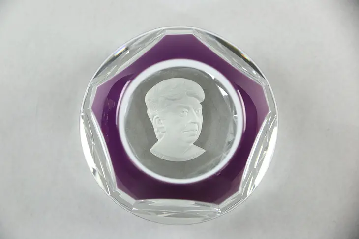 Eleanor Roosevelt Baccarat Signed Sulphide Paperweight, 1971 #25096