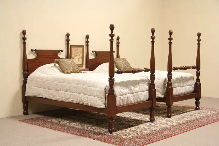 Antique pineapple sales poster bed