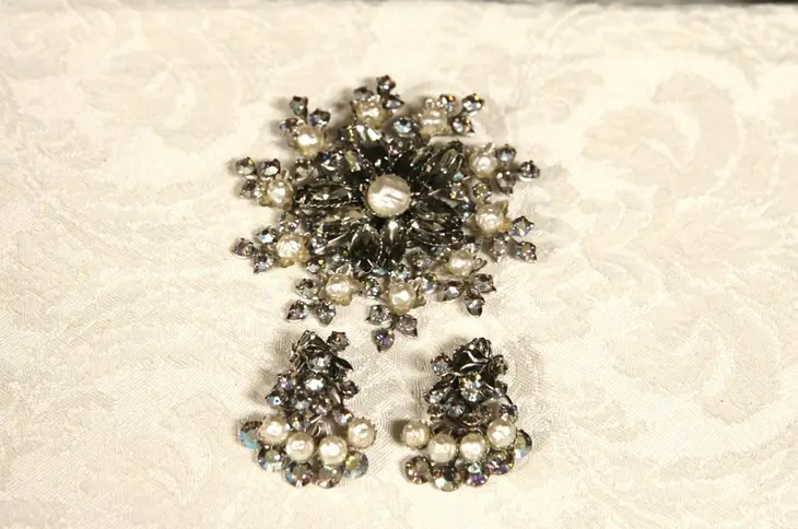 Vintage Faux Pearl and Rhinestone Pin and Pair of Clip Earrings