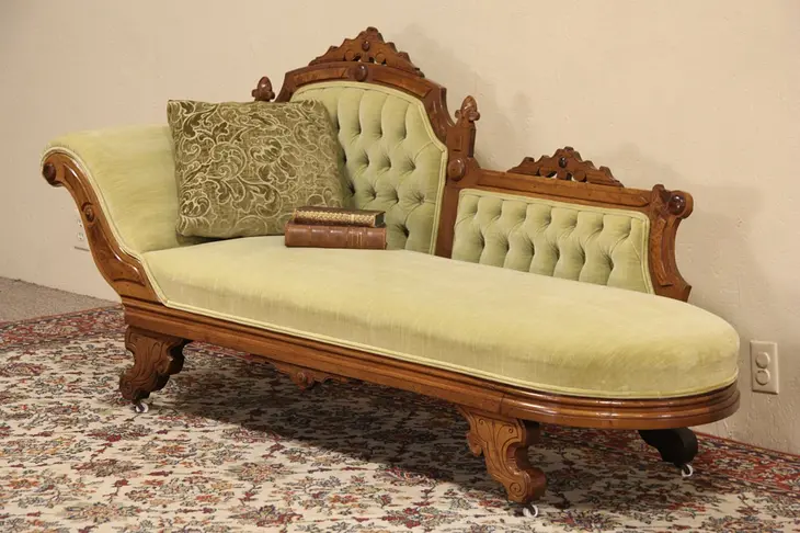 Victorian 1875 Antique Carved Fainting Couch or Chaise Lounge