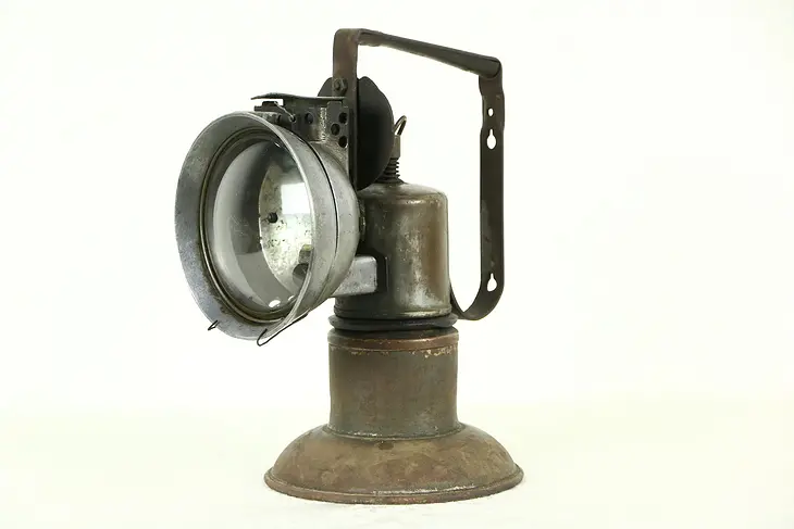 Portable 1900's Antique Iron Oil Lantern with Lens