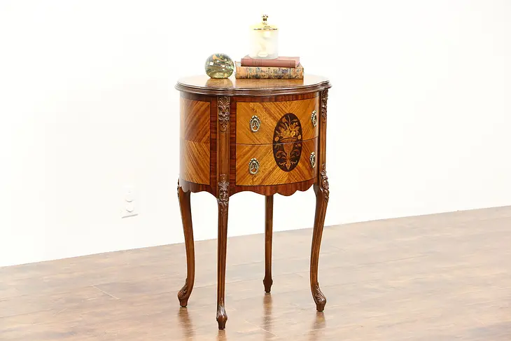 Oval 1930's Vintage Rosewood Marquetry End or Lamp Table, Nightstand