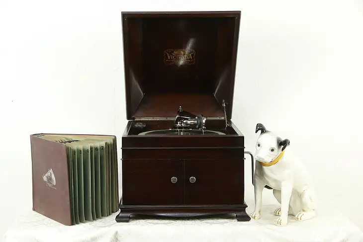 Victor Mahogany Tabletop Antique VV-IX Victrola Phonograph & Records #33700