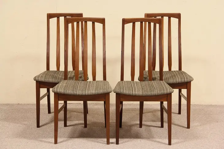 Set of 4 Midcentury Danish Modern Dining or Game Chairs