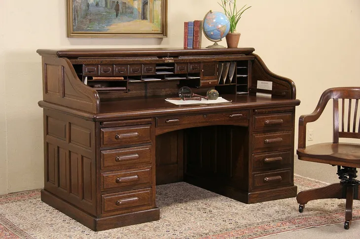 Globe Wernicke Signed Oak 1900 Antique Roll Top Desk, Raised Panels