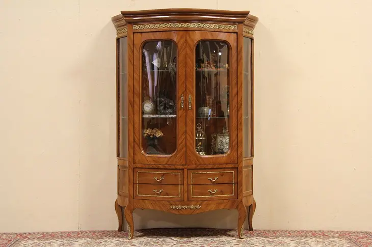 Rosewood Italian 1930's Curved Glass Curio Display Cabinet or Vitrine