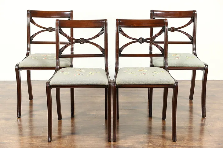 Set of 4 Traditional 1930 Vintage Dining Chairs, Mahogany & Needlepoint