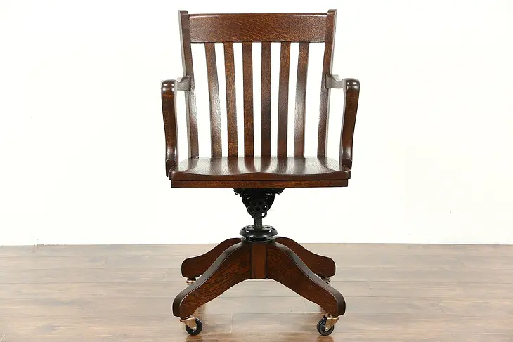 Oak 1920 Antique Swivel Adjustable Desk Chair
