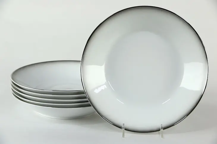 Large Coupe Soup Bowl in Evensong by Rosenthal - Continental White 8 1/2" Wide