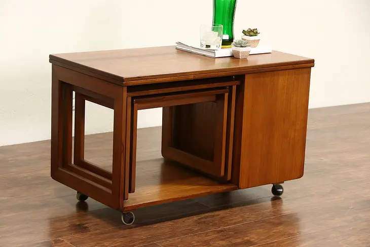 Midcentury Modern 1960 Vintage Coffee Cocktail Table, Bar Caddy, Nesting Tables