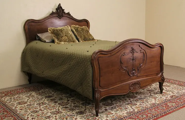 Country French Carved 1900 Antique Full Size Bed