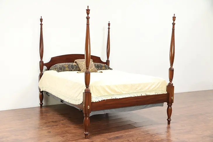 Henkel Harris Queen Size Vintage Mahogany Poster Bed  #29777