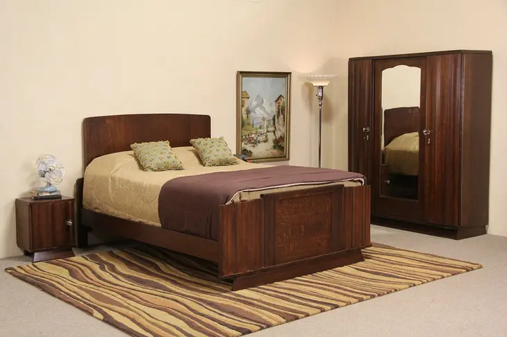 Art Deco 1930's Oak Scandinavian Queen Size 4 Pc. Bedroom Set
