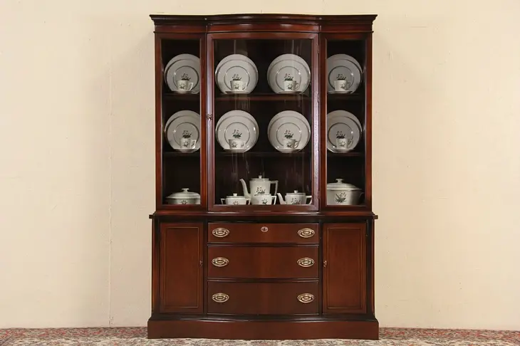 Traditional Curved Glass Bassett Vintage Breakfront China Cabinet