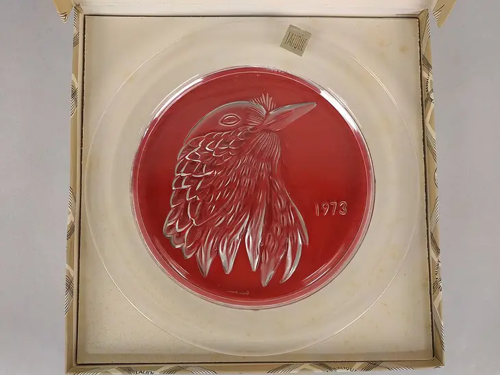 Lalique Annual 1973 Crystal Bird Plate in Box