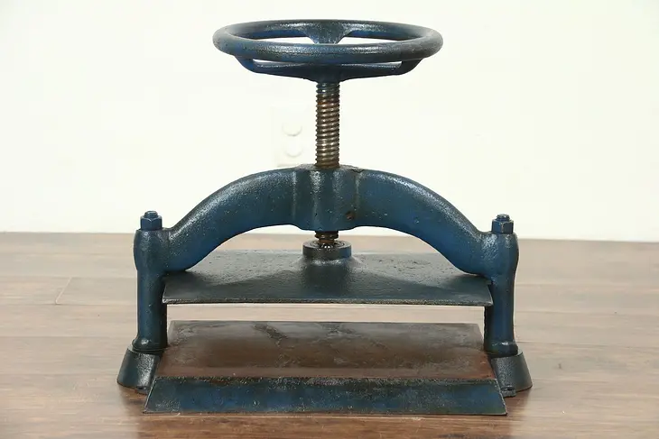 Cast Iron Antique 1900 Bookbinder Book Press