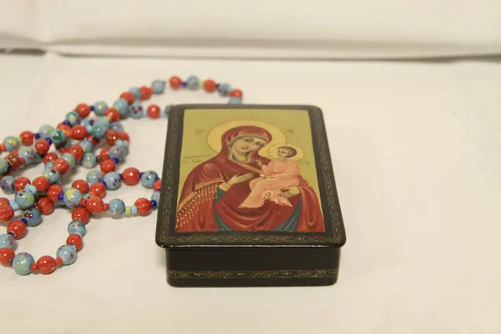 Russian Vintage Lacquer Box, Hand Painted Traditional Madonna & Child