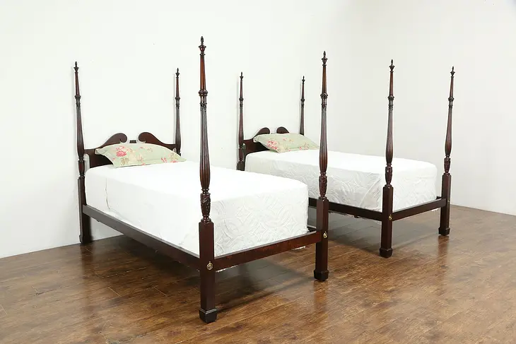 Pair of Vintage Georgian Style Mahogany Poster Twin Beds, Old Colony #34562