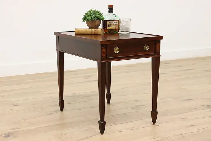 Georgian Design Vintage Mahogany End or Side Table, Hekman #45468