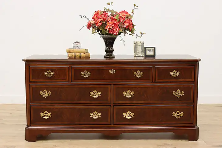 Georgian Design Vintage Banded Mahogany Dresser, Drexel #45843